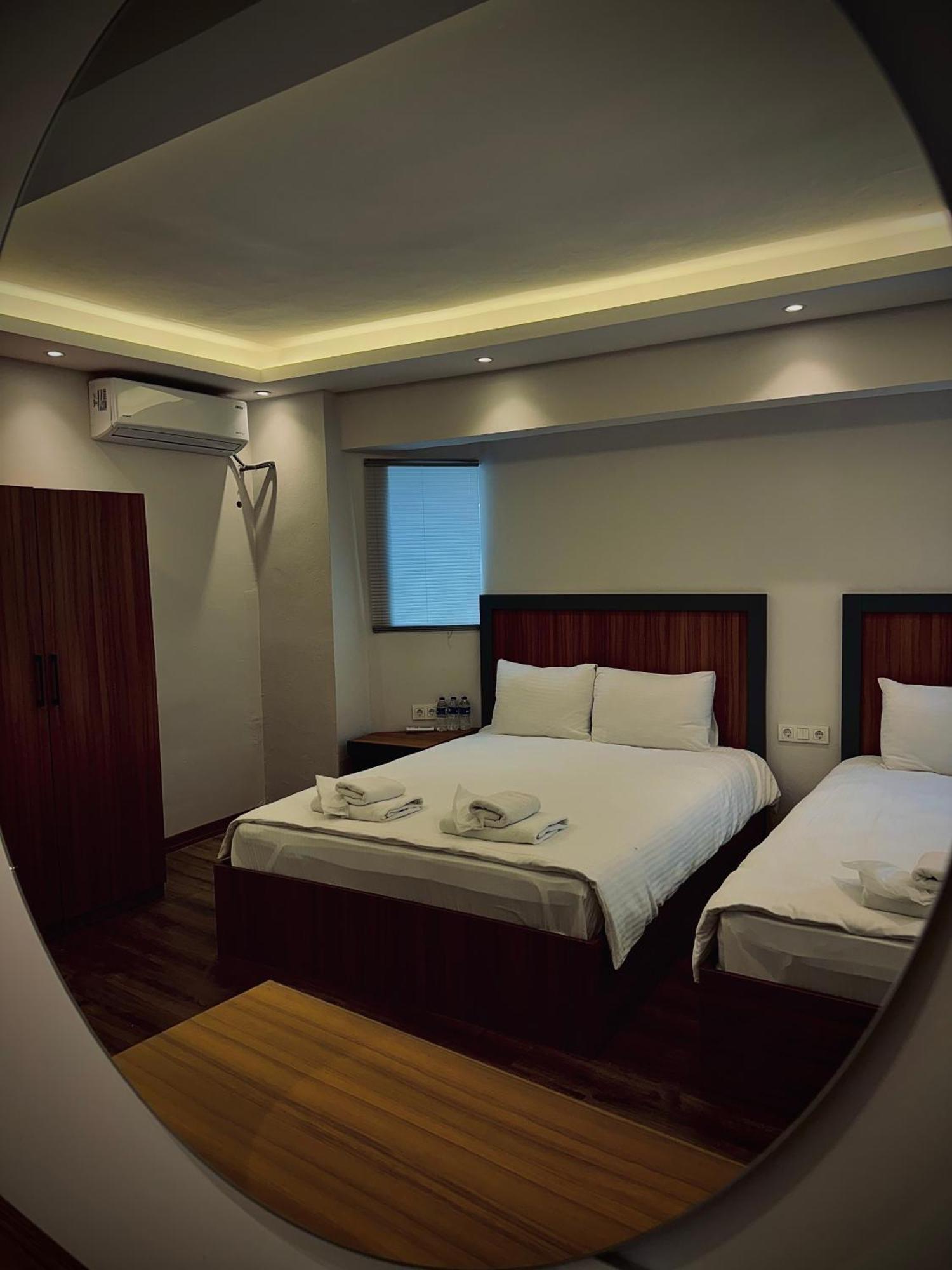 Calenberg Hotel Istanbul Bagian luar foto