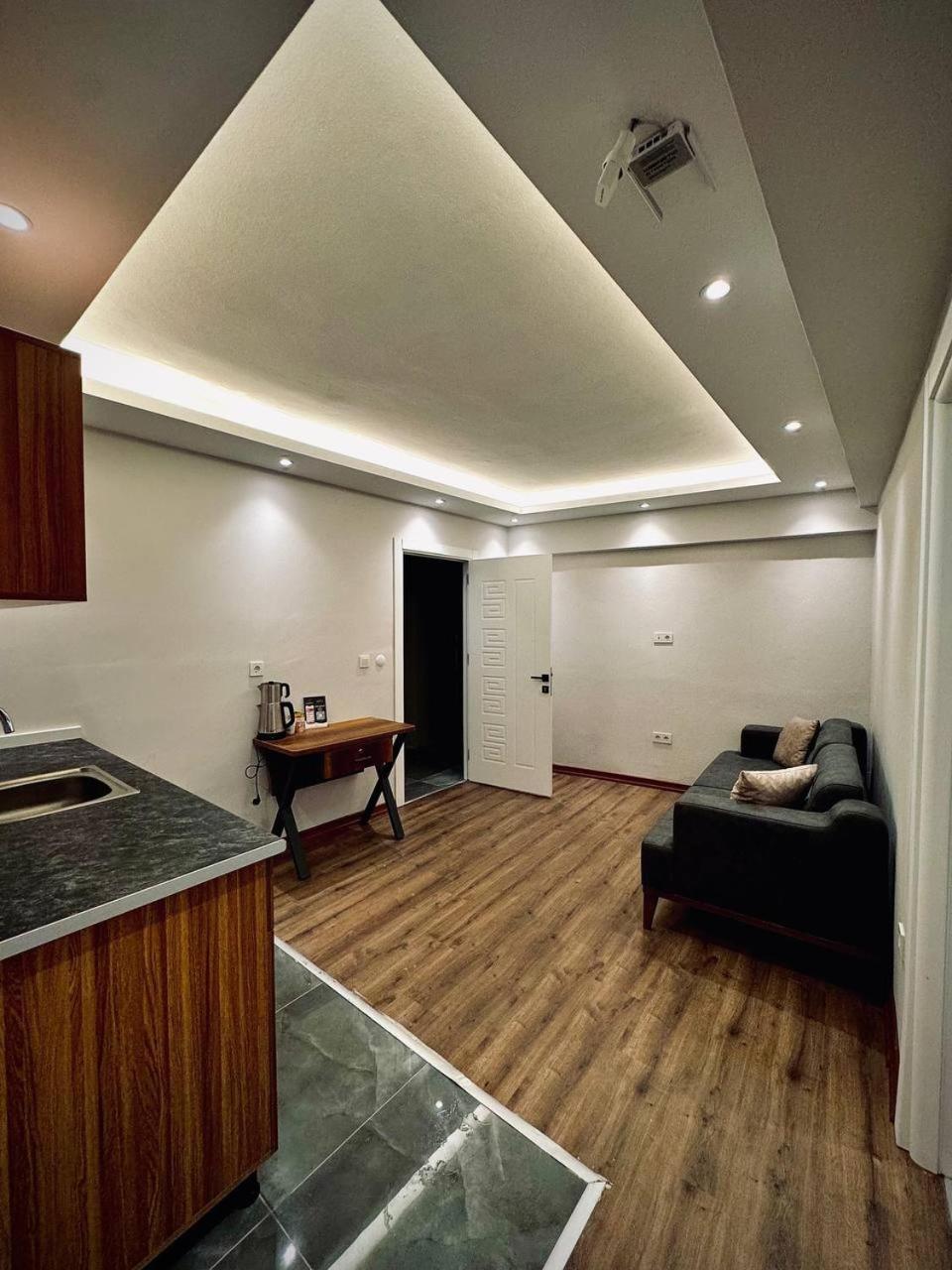 Calenberg Hotel Istanbul Bagian luar foto